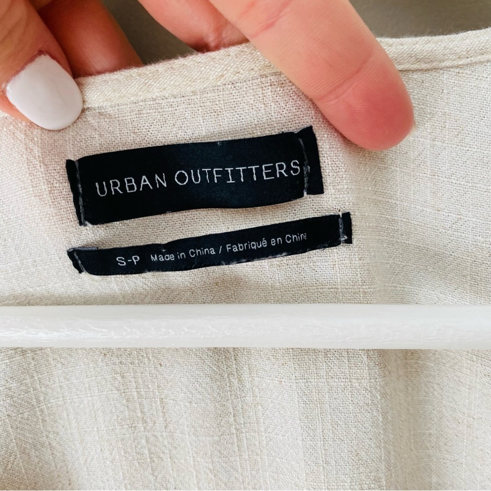 Urban Outfitters Button Up Short Sleeve Top Cream Sz Small - Picture 4 of 11